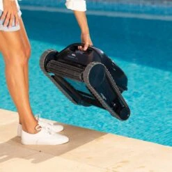 Dolphin - Liberty 300 Cordless Robotic Pool Cleaner -Equipment Pools Liberty 300 Cordless Robotic Pool Cleaner 12