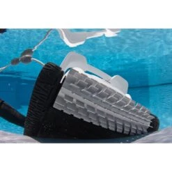 Polaris - P825 Robotic Pool Cleaner -Equipment Pools P825 Robotic Pool Cleaner 17