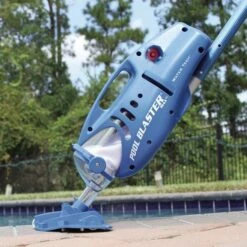 Water Tech - Pool Blaster Max Li Cordless Pool And Spa Vacuum 31 Water Tech - Pool Blaster Max Li Cordless Pool And Spa Vacuum -Equipment Pools Pool Blaster Max Li Cordless Pool and Spa Vacuum 11