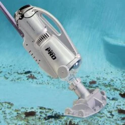 Water Tech - Pool Blaster Pro 900 Cordless Commercial Pool Vacuum -Equipment Pools Pool Blaster Pro 900 Cordless Commercial Pool Vacuum 10