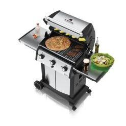 Broil King - Signet 320 Natural Gas Grill -Equipment Pools Signet 320 Natural Gas Grill 5
